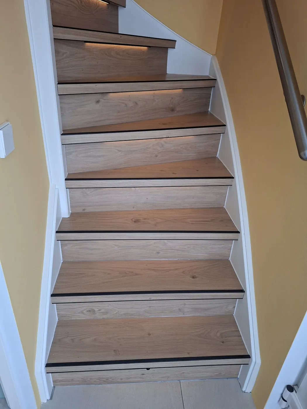 Traprenovatie Huizen, Huizen